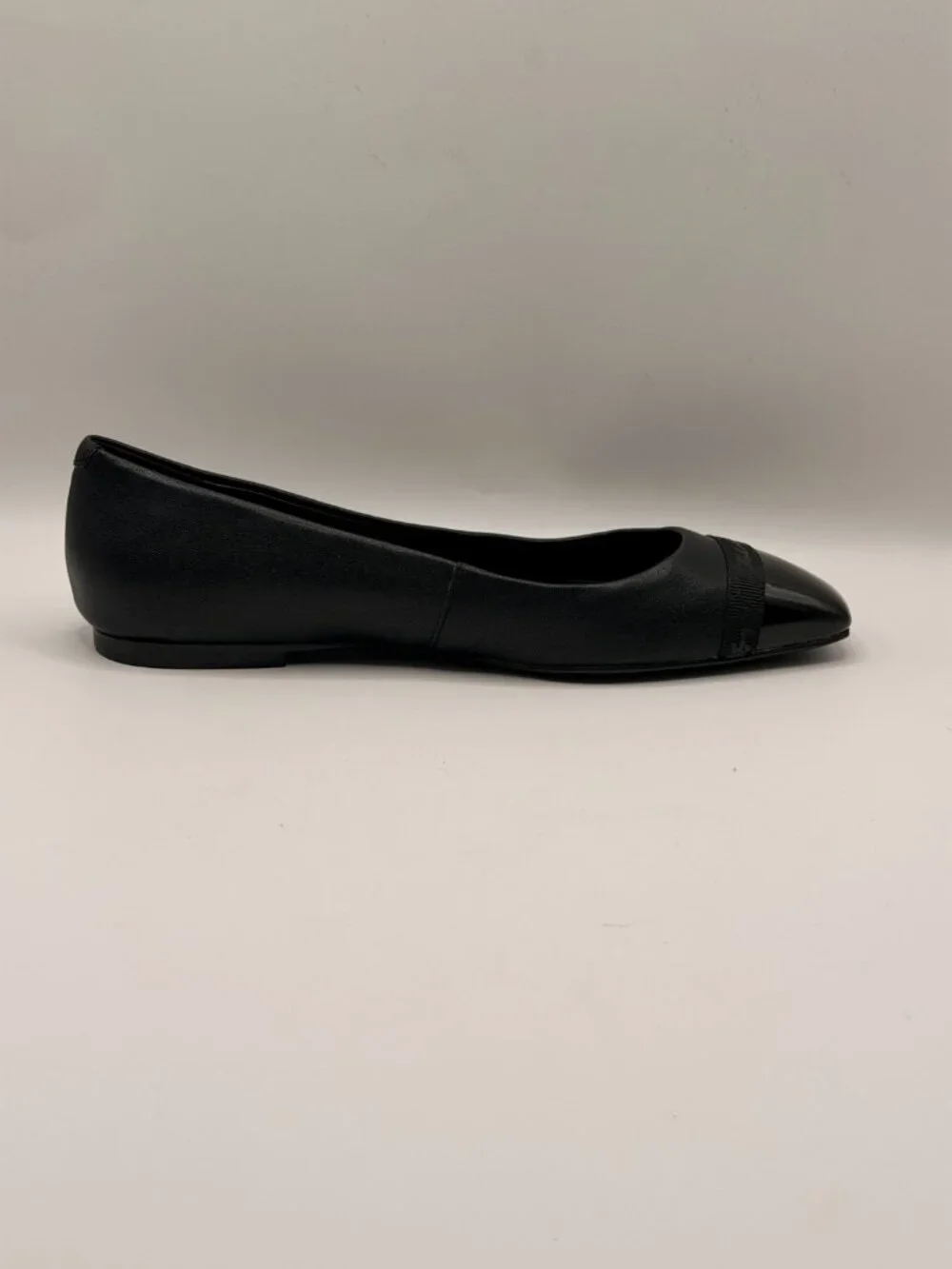 Karl Lagerfeld Paris Women’s Zofia Cap Toe Ballet Flats Sz 6 M
